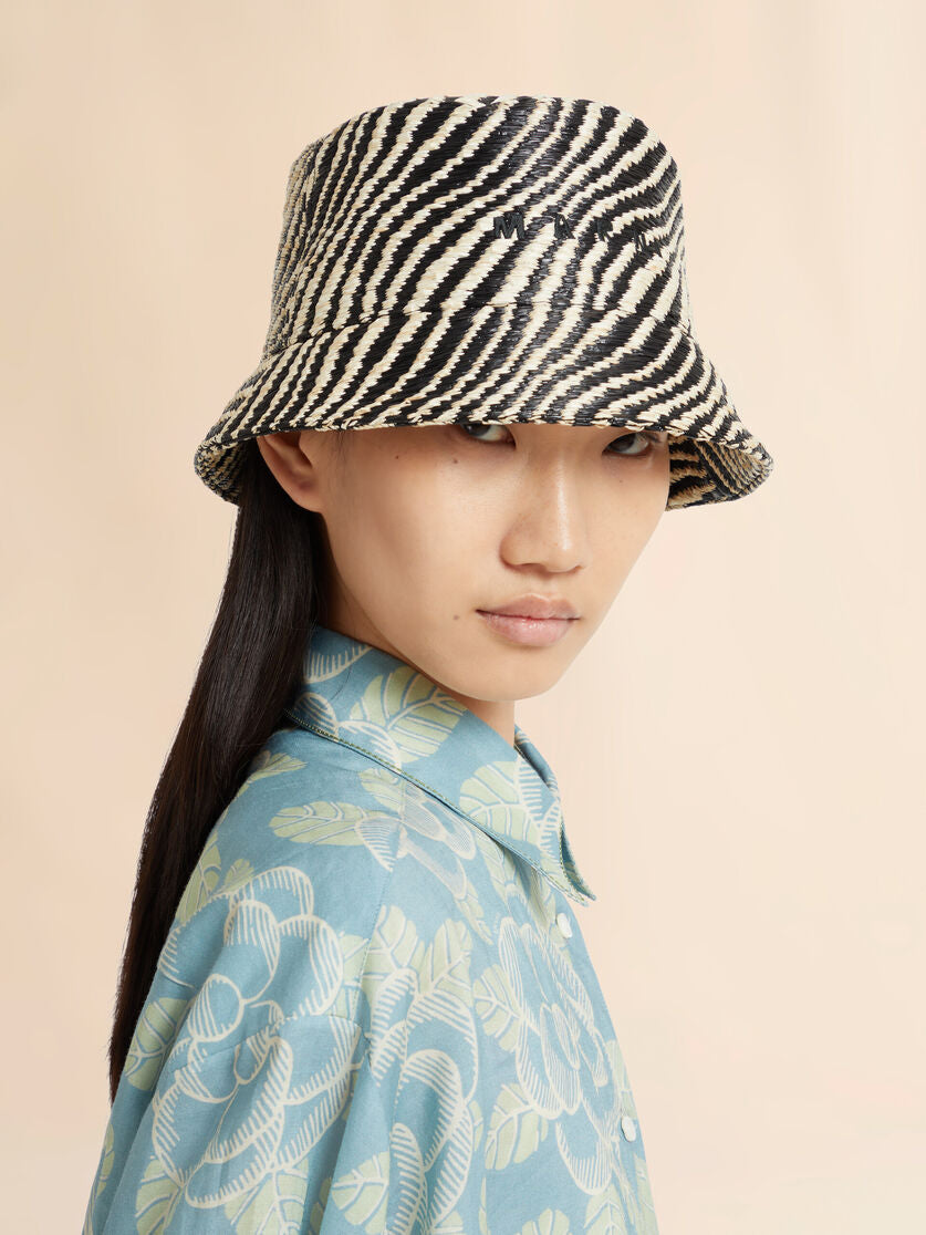 Bob en tissu noir effet raphia avec motif ondulé - Marni
