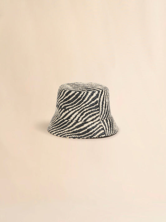 Bob en tissu noir effet raphia avec motif ondulé - Marni