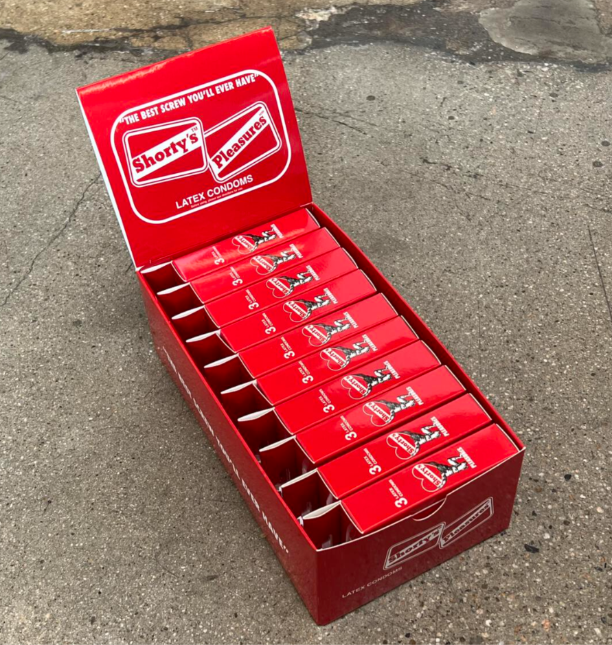 Candom Shortys x Pleasures red