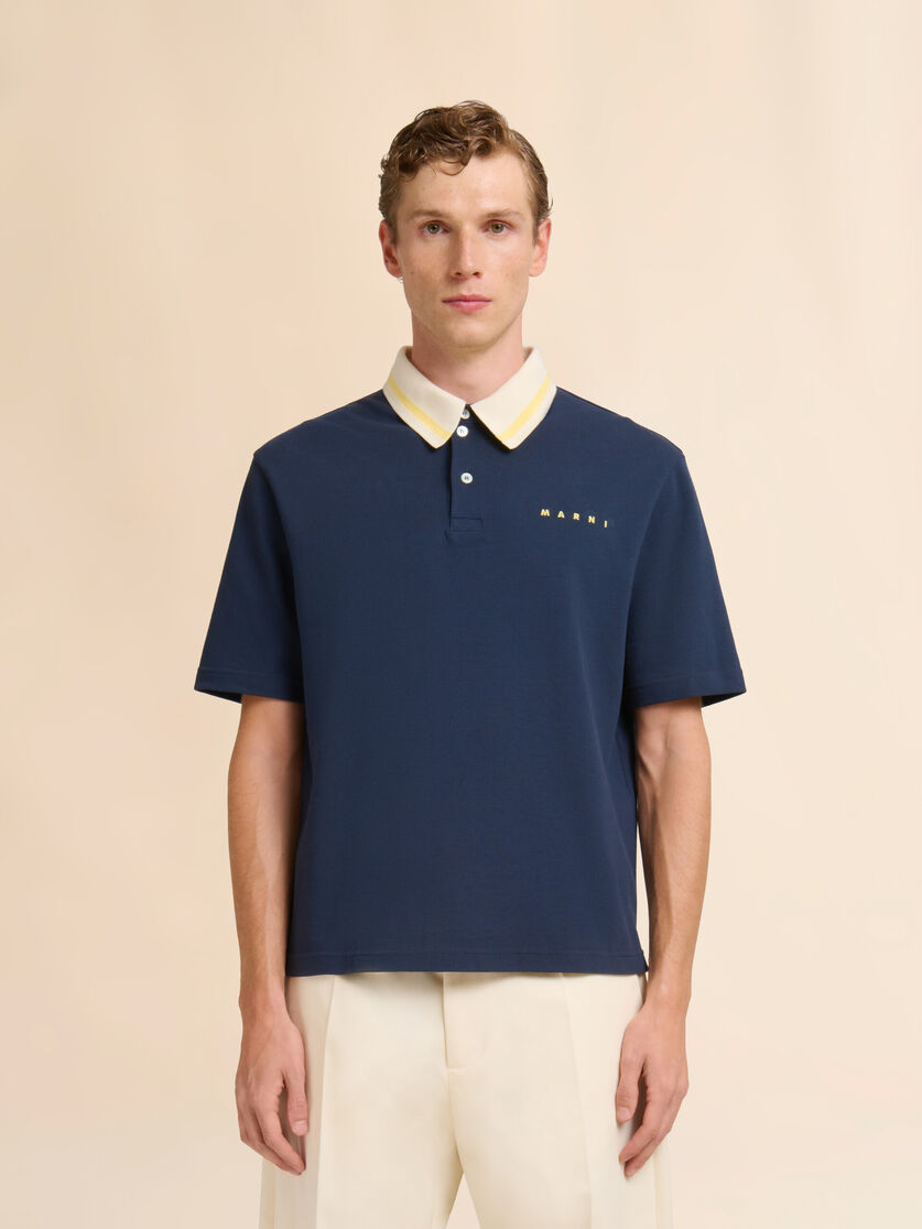 MEN - Polo en piqué bleu foncé à col rayé - Marni