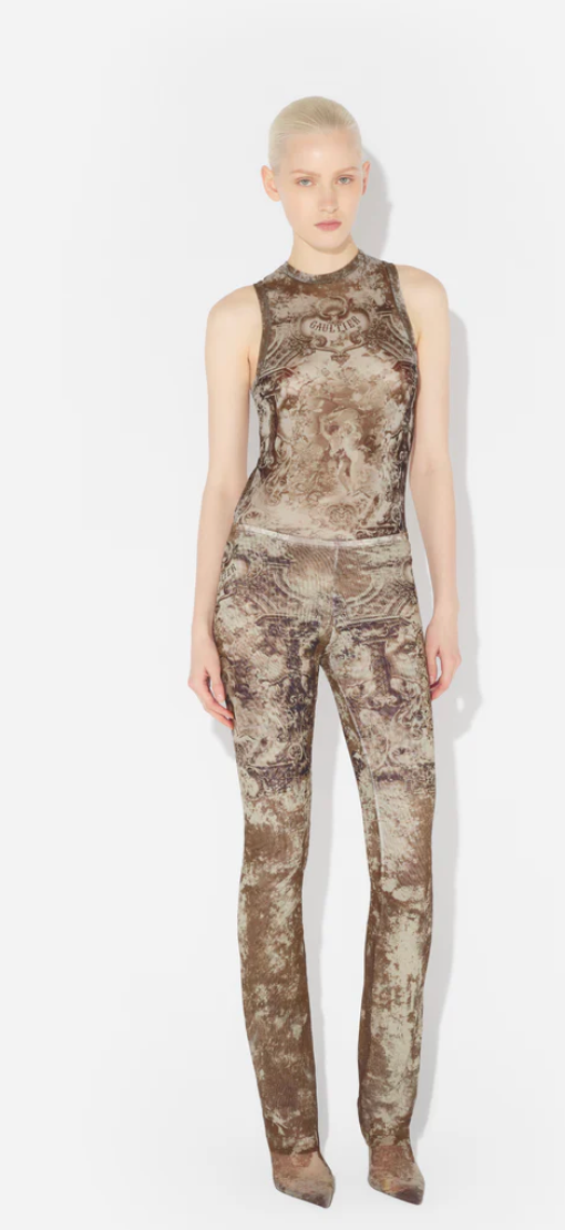 THE BEIGE MÉDAILLON TANK TOP - JPG